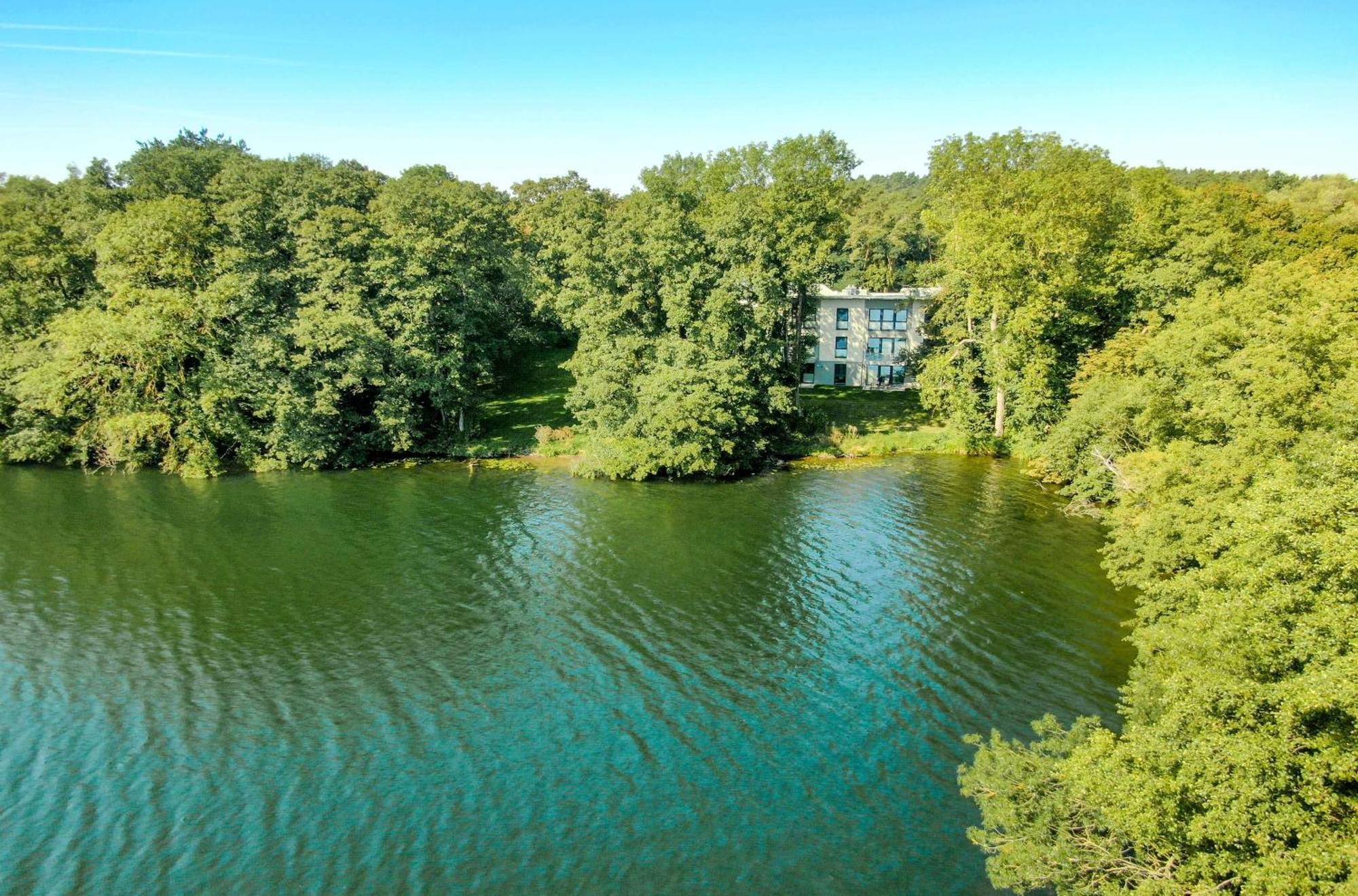 Gluecksraum - Modernes Apartment Mit Panoramablick, Kamin & Wohlfuehlambiente Krakow am See Eksteriør bilde